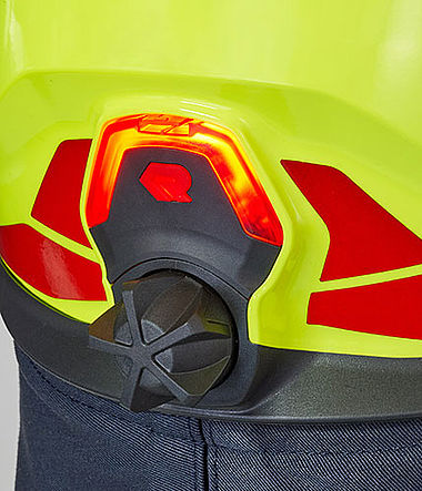 Zásahová přilba ROSENBAUER HEROS TITAN zlatý štít