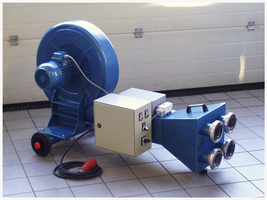 Elektrický sušicí ventilátor TG 812 pro 4 ks požárních hadic