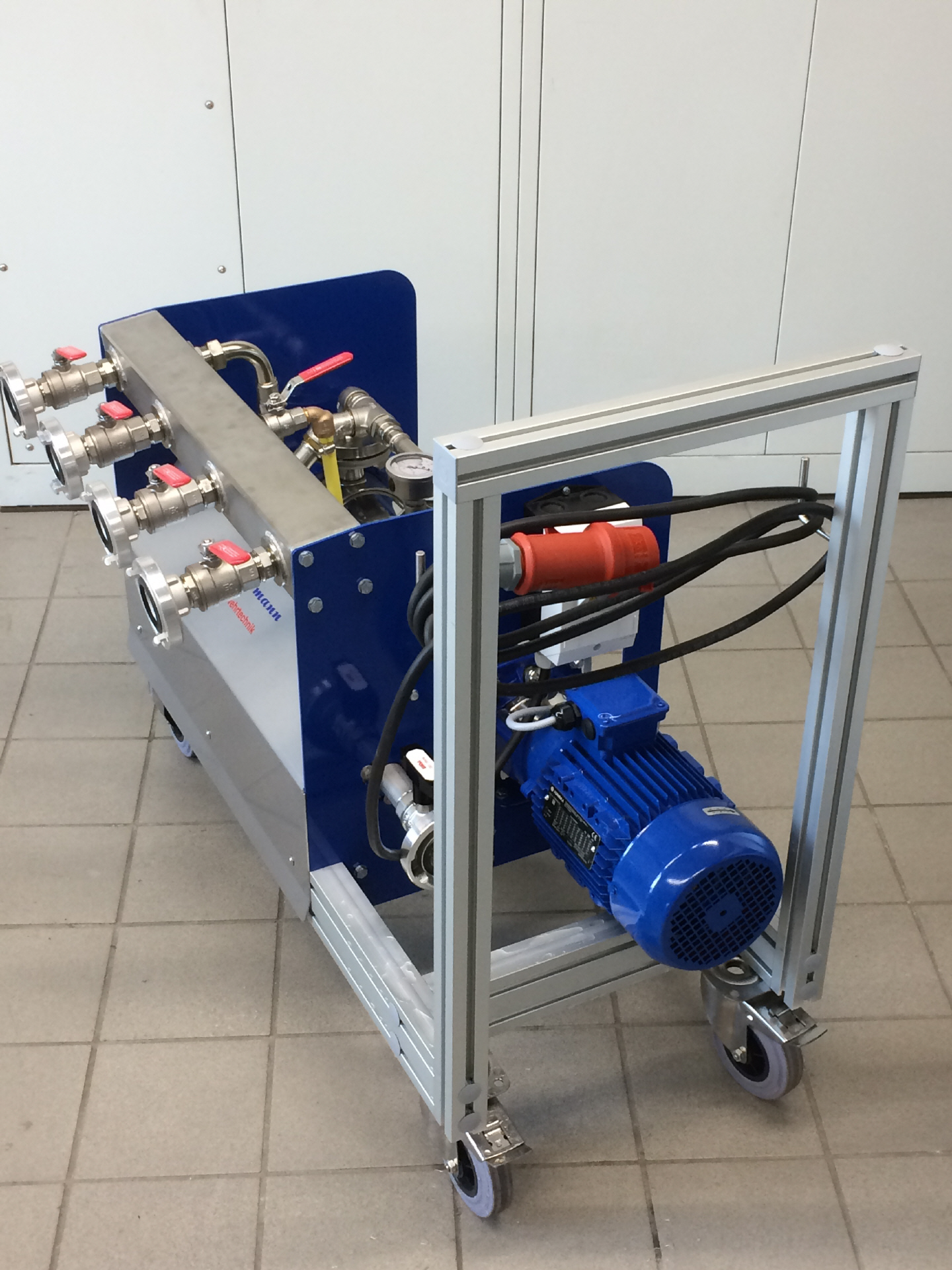 Mobilní tlakové zařízení na zkoušení hadic model SP 710 16 bar - 24 bar