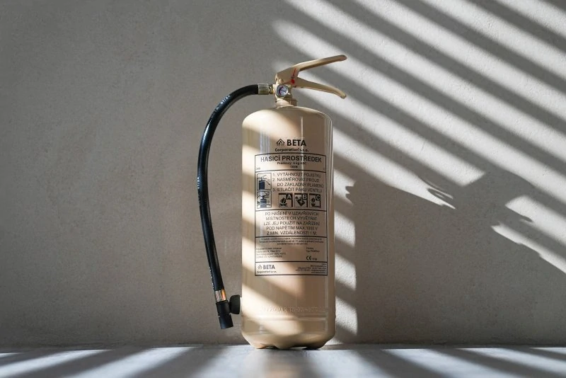 Designový barevný hasicí prostředek 6kg